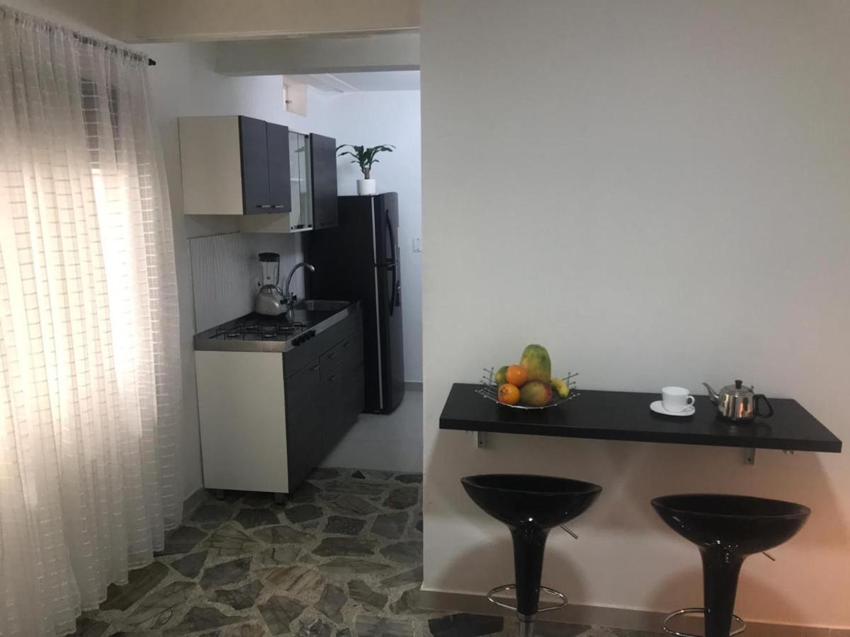 Vip Apartasuites Rosales Medellín Eksteriør bilde