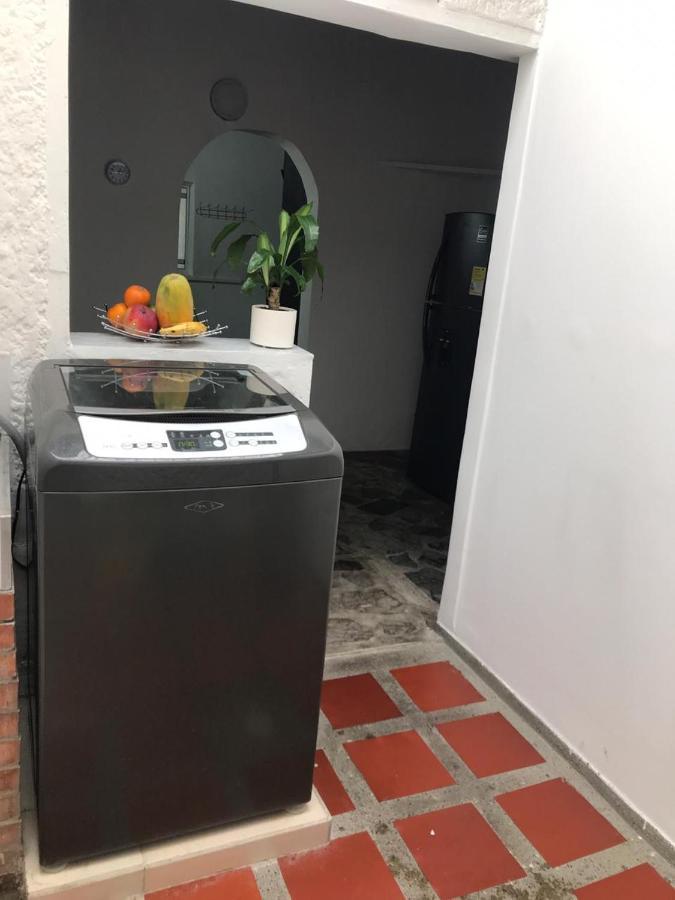 Vip Apartasuites Rosales Medellín Eksteriør bilde