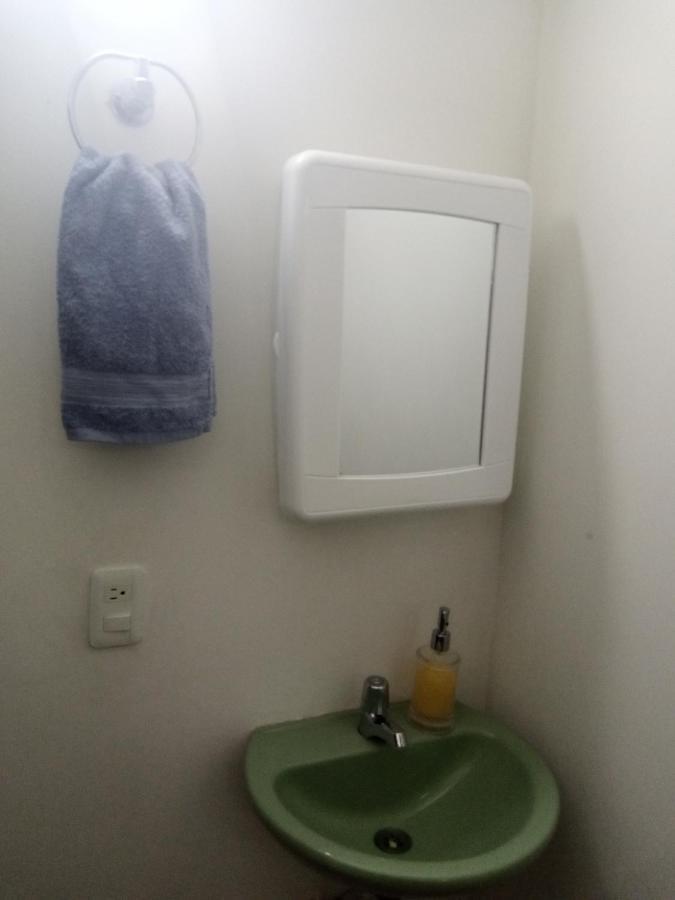 Vip Apartasuites Rosales Medellín Eksteriør bilde