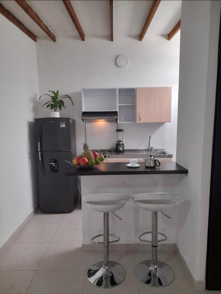 Vip Apartasuites Rosales Medellín Eksteriør bilde