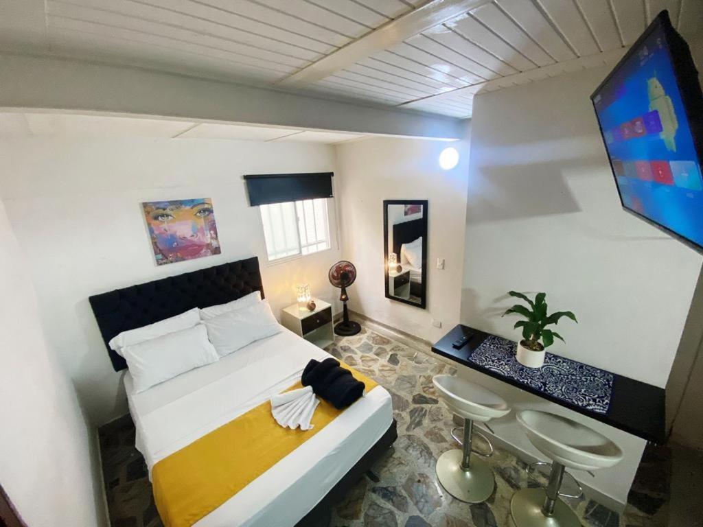 Vip Apartasuites Rosales Medellín Eksteriør bilde